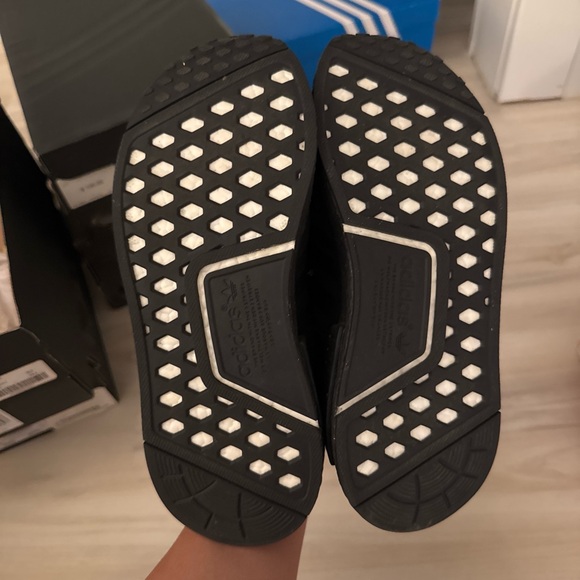 Adidas NMD R1 - Picture 5 of 6